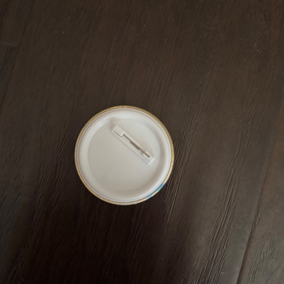 Kirby Pin - Picture 2 of 2